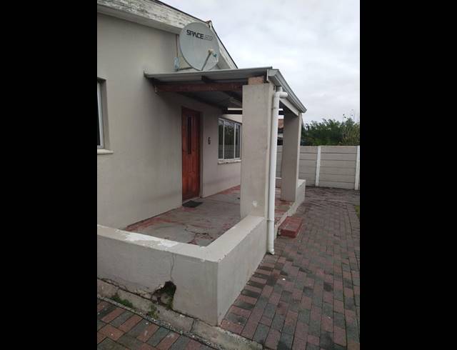 3 BEDROOM HOUSE FOR SALE IN SCOTTSVILLE